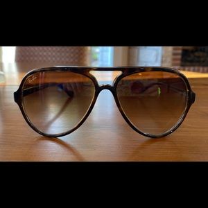 Ray Ban Sunglasses- Cats 5000 Classic Model